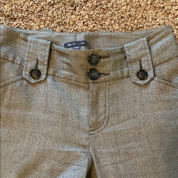 The Gap size 4 gray trousers w/button detail - Picture 2 of 5